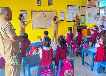 Pemberian Obat Cacing Dinkes Bolmong Bagi Anak Usia Dini