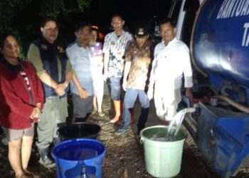 PDAM Tirta Bukaka Salurkan Air Bersih Pasca Banjir Bandang