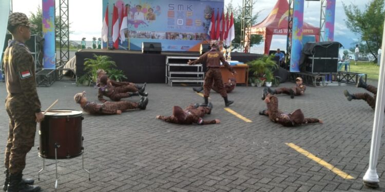 Yel – Yel SMK Negeri I Kaidipang Guncang Kawasan Mega Mas Manado 