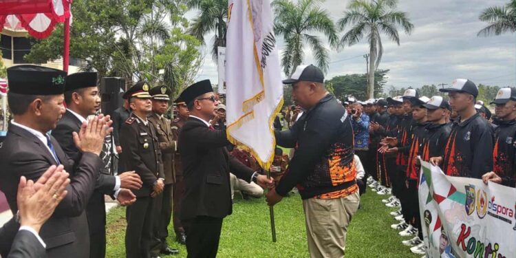 Pesan Bupati Sirajudin Usai Lepas Kontingen Boltara di Ajang Porprov Sulut 2025