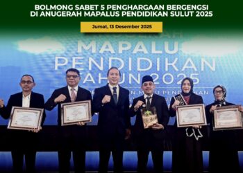 Pemda Bolmong Terima Penghargaan Anugerah Mapalus Pendidikan 2025