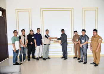 Pemkab Boltim – Ditjen Dukcapil Kemendagri Perkuat Layanan Adminduk, 10.000 Keping KTP Diserahkan